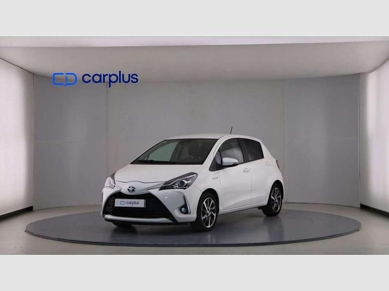 Usado Toyota Yaris Hybrid 99 CV (72 kW) 2020 Blanco Utilitario