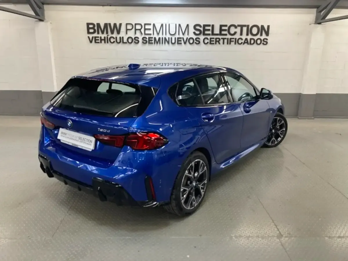Usado BMW 120 Comfort Edition 163 CV (119 kW) 2024 Azul Utilitario