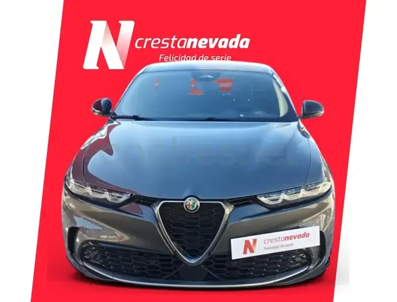 Usado Alfa Romeo Tonale Ti 160 CV (117 kW) 2023 Gris / plata SUV