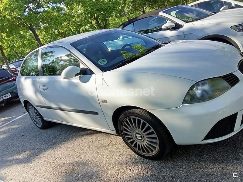 Blanco Usado 2006 Seat Ibiza Reference Berlina | 2450 € (Precio justo) - Imagen 1/4