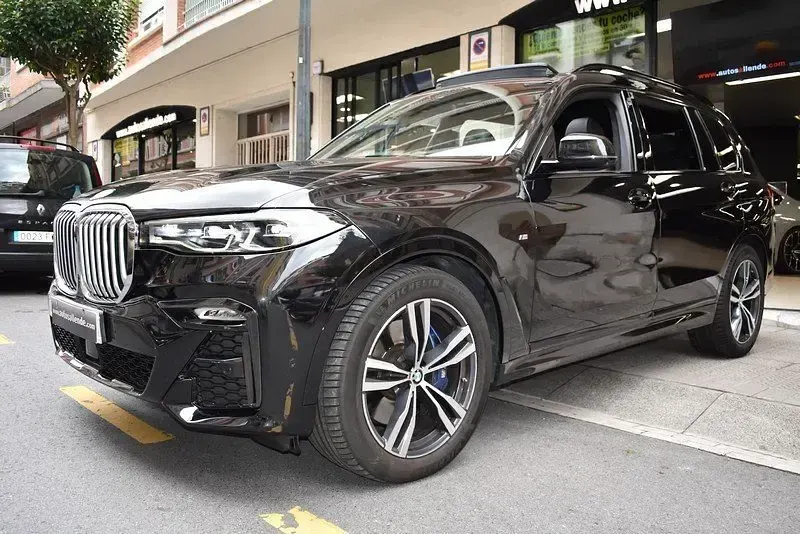 Usado BMW X7 M Sport 265 CV (194 kW) 2019 Negro SUV
