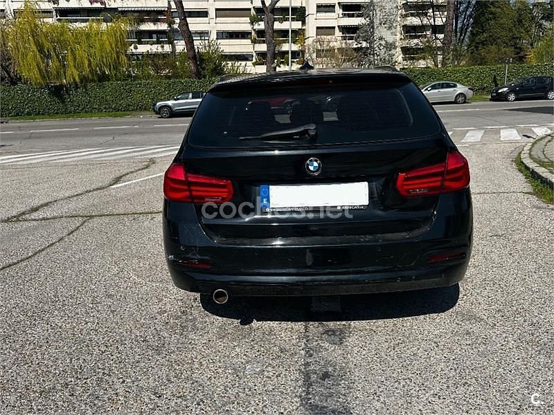 Begagnad BMW 318 150 HK (110 kW) 2017 Svart Kombi