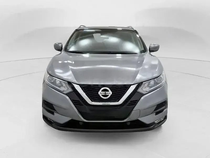 Usado Nissan Qashqai Acenta 140 CV (102 kW) 2019 Gris / plata SUV