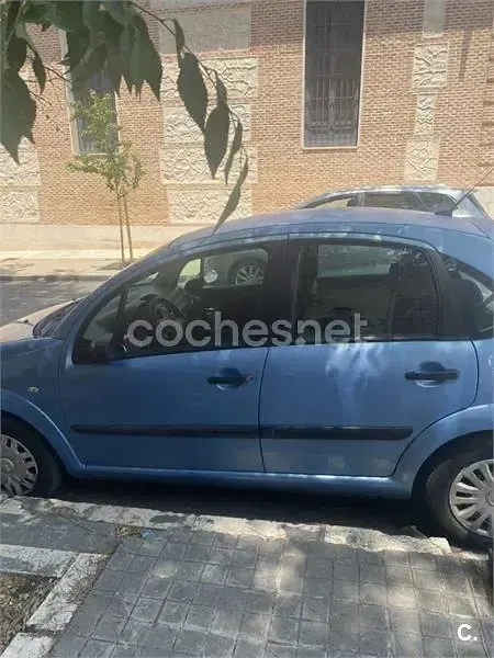 Usado Citroën C3 61 CV (44 kW) 2006 Azul Berlina