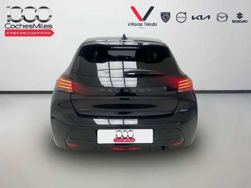 Usado Peugeot 208 Allure 110 CV (80 kW) 2025 Negro Utilitario