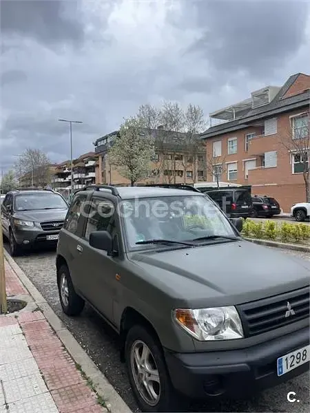 Usado Mitsubishi Montero Plus 114 CV (83 kW) 2006 Verde SUV