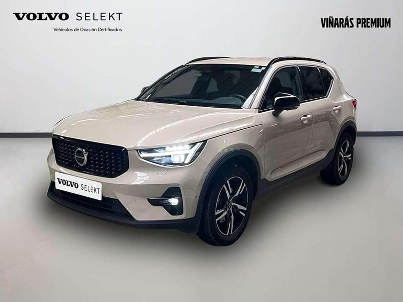 Usado Volvo XC40 Plus 2025 Gris SUV