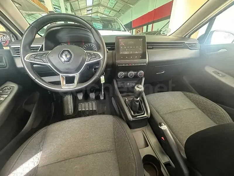 Usado Renault Clio V Equilibre 100 CV (73 kW) 2022 Blanco Berlina