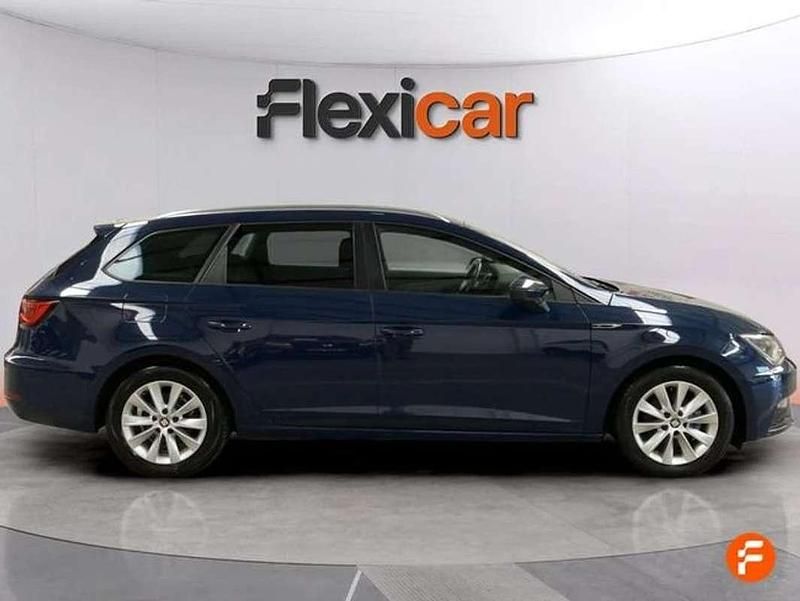 Usado Seat Leon ST FR 150 CV (110 kW) 2019 Azul Familiar