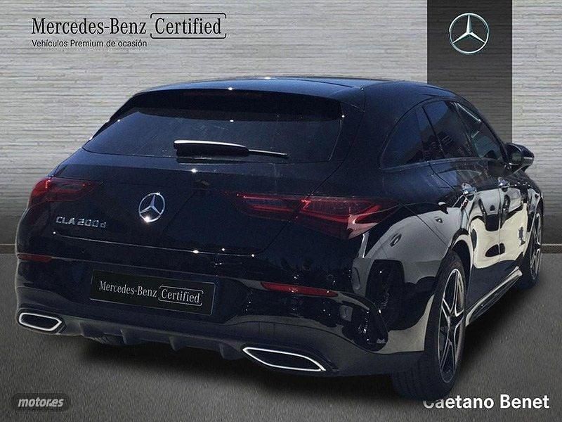Usado Mercedes CLA200 150 CV (110 kW) 2024 Negro Familiar