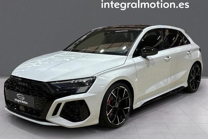 Usado Audi RS3 Sportback Premium 400 CV (294 kW) 2023 Utilitario