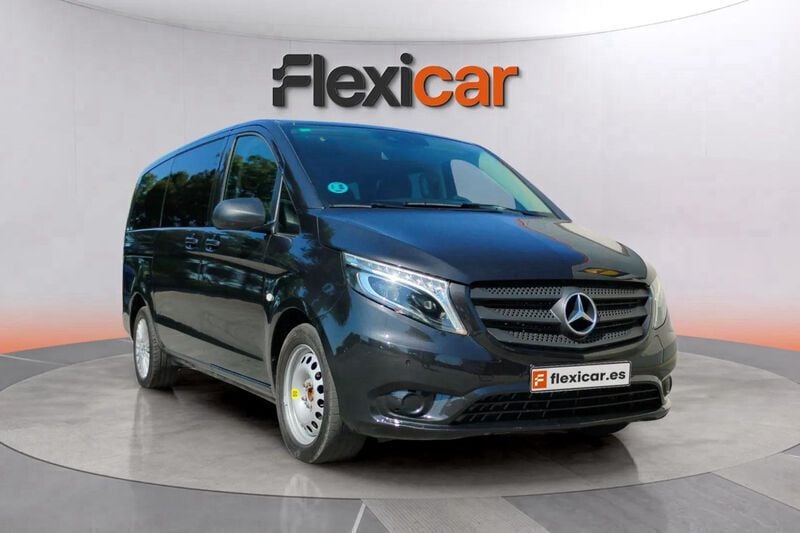 Negro Usado 2021 Mercedes Vito Monovolumen | 30.490 € (Buen precio) - Imagen 1/4