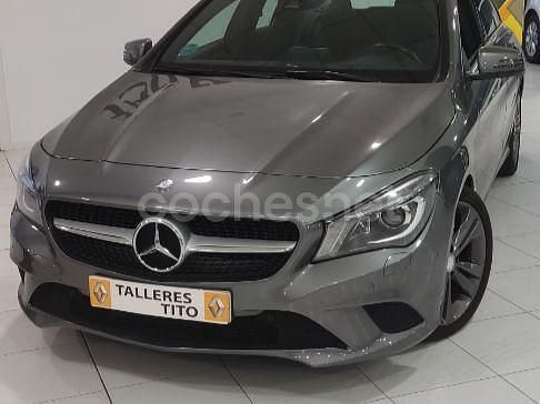 Usado Mercedes CLA250 Shooting Brake Urban 211 CV (155 kW) 2015 Beige Familiar