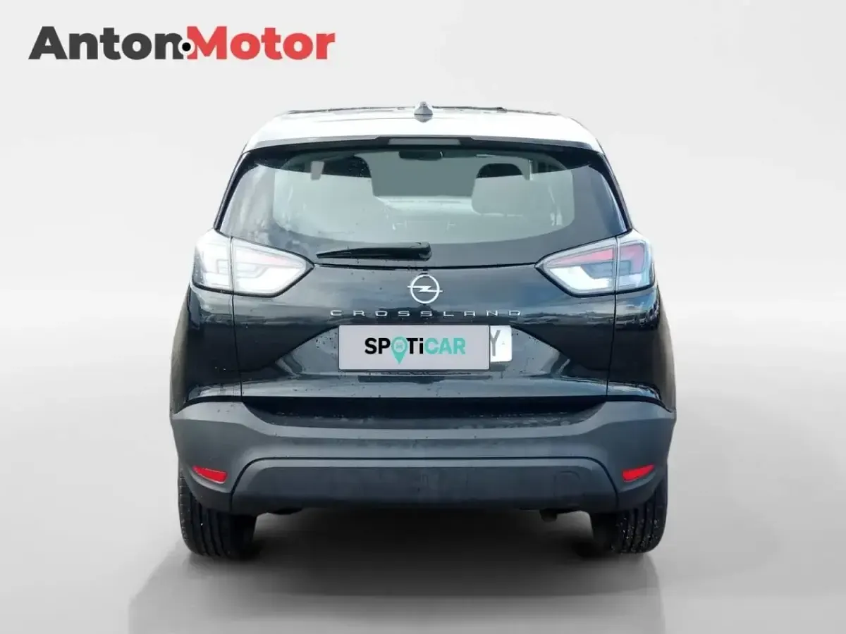 Usado Opel Crossland Edition 110 CV (80 kW) 2021 Negro SUV