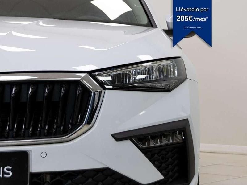 Usado Skoda Scala Selection 116 CV (85 kW) 2024 Blanco Utilitario
