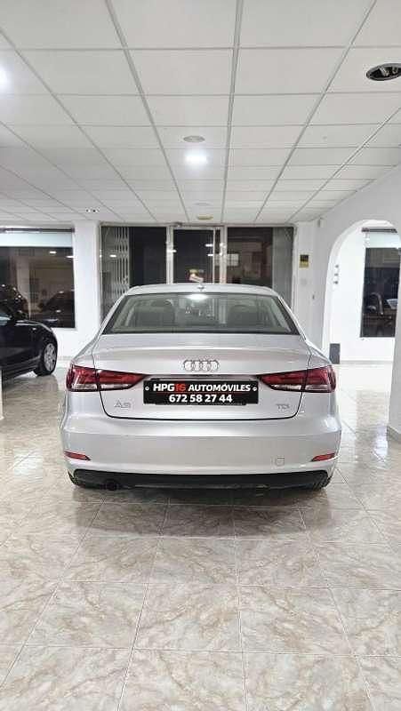 Usado Audi A3 Design 110 CV (80 kW) 2016 Gris Berlina