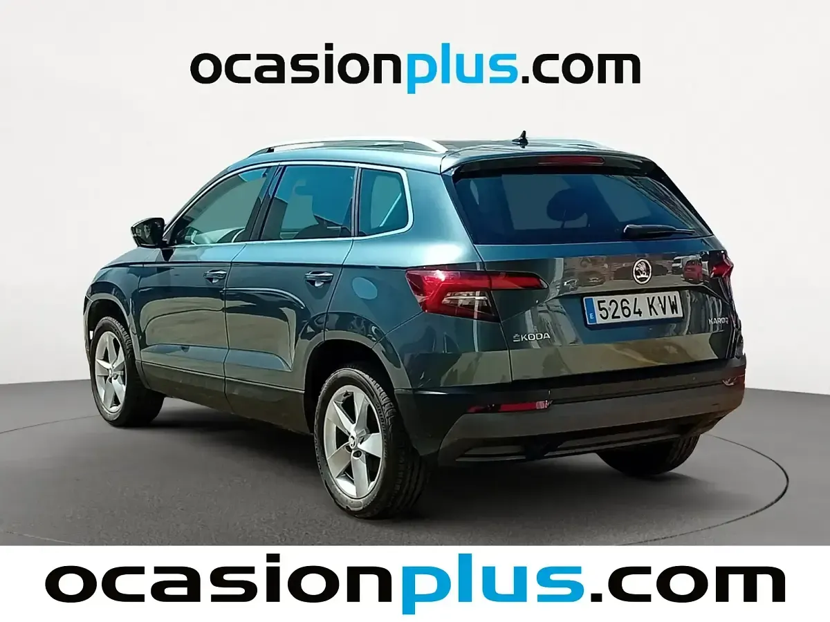 Usado Skoda Karoq 115 CV (84 kW) 2019 Gris / plata SUV