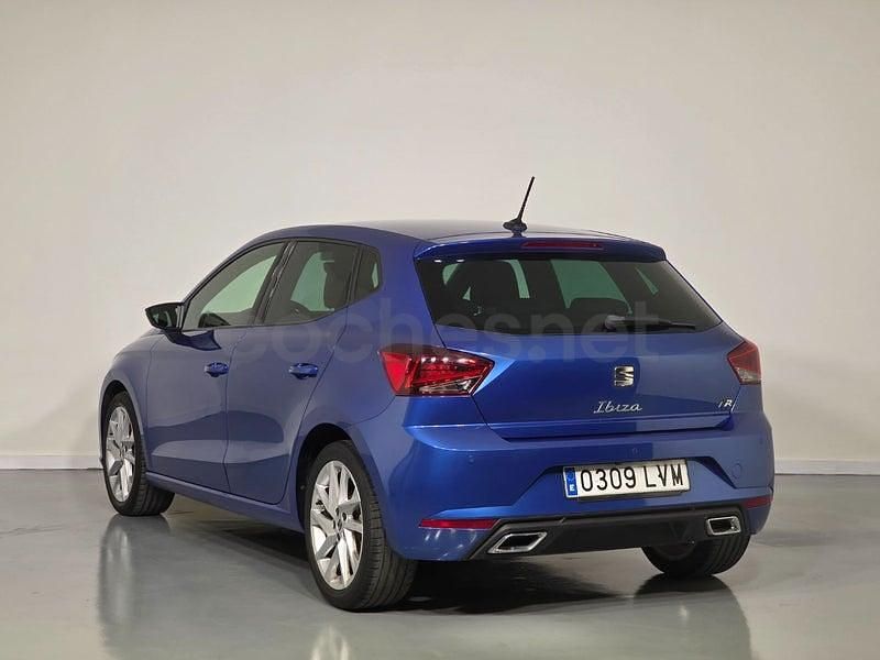Usado Seat Ibiza FR 110 CV (80 kW) 2021 Azul Utilitario