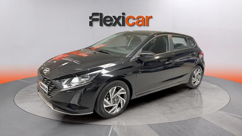 Usado Hyundai i20 84 CV (61 kW) 2024 Negro Utilitario