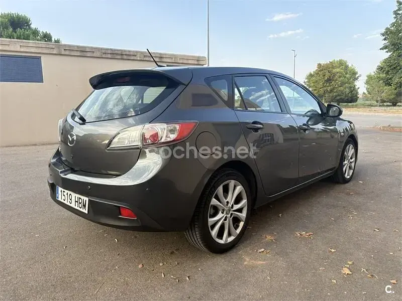 Usado Mazda 3 Style 109 CV (80 kW) 2011 Gris / plata Berlina