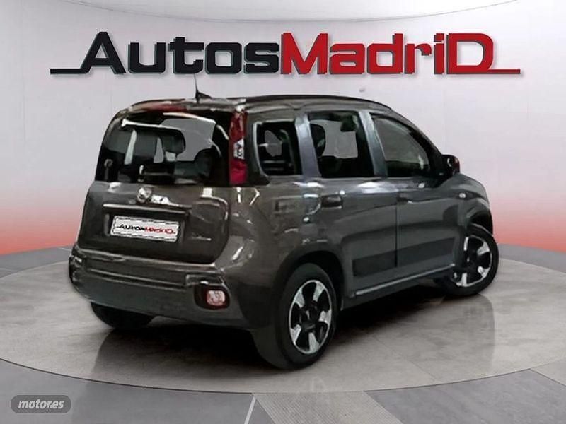 Usado Fiat Panda Red 70 CV (51 kW) 2022 Gris Utilitario
