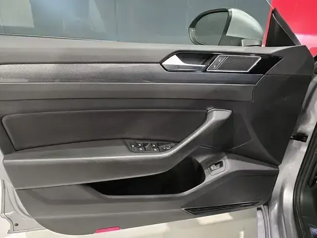 Usado VW Arteon R-line 150 CV (110 kW) 2019 Gris Berlina