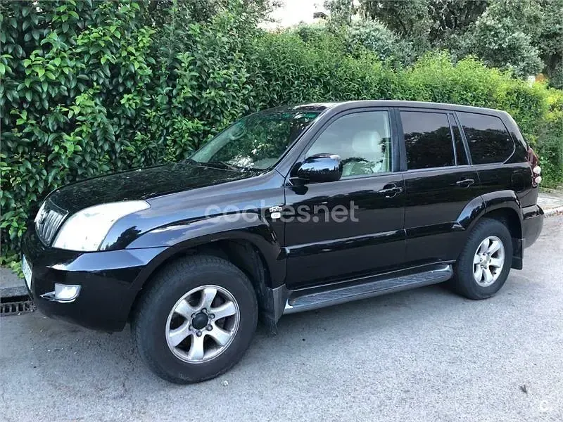 Usado Toyota Land Cruiser 166 CV (122 kW) 2006 Negro SUV