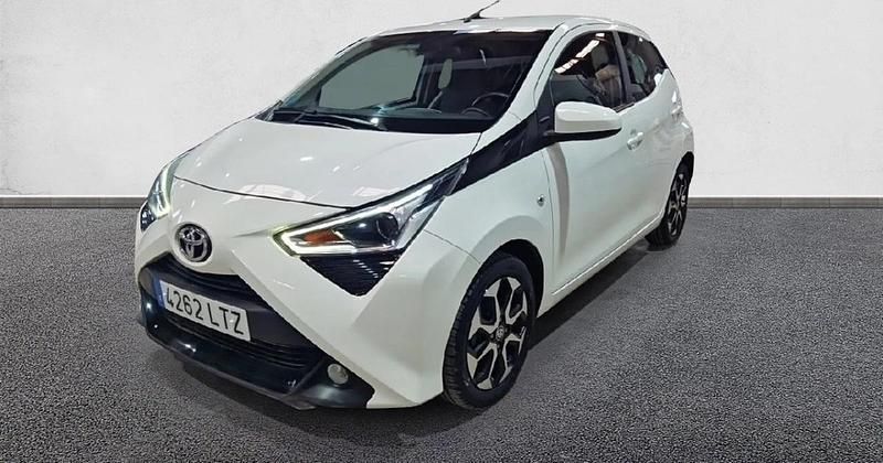 Usado 2021 Toyota Aygo X-play Utilitario | 10.900 € (Precio justo) - Imagen 1/3