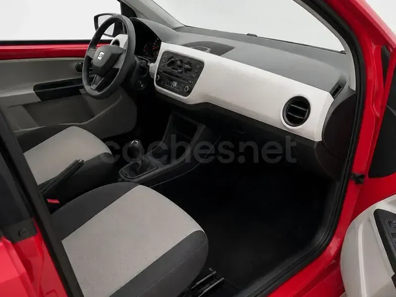 Usado Seat Mii Style 60 CV (44 kW) 2015 Rojo Utilitario