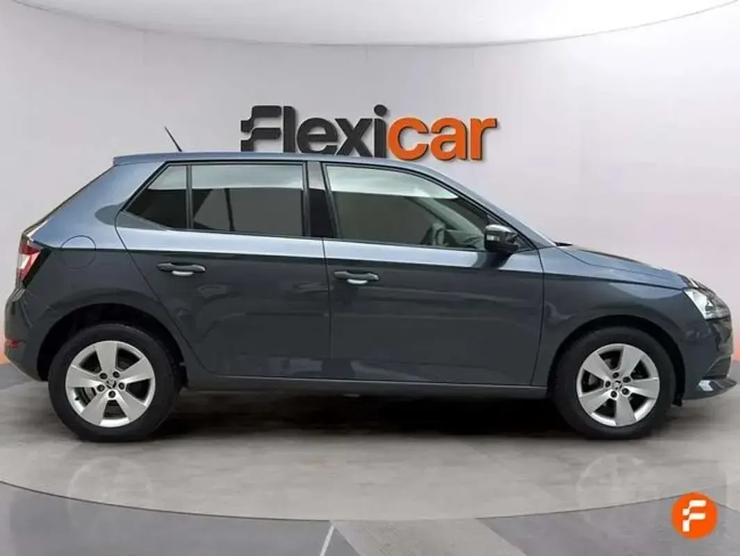 Käytetty Skoda Fabia Ambition 75 HP (55 kW) 2019 Harmaa Viistoperä