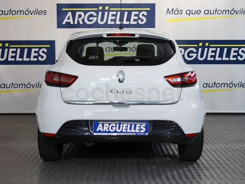 Usado Renault Clio IV Expression 75 CV (55 kW) 2013 Blanco Berlina