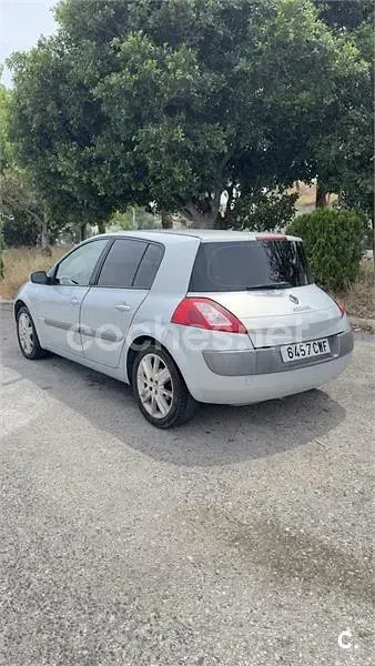 Usado Renault Mégane Authentique 120 CV (88 kW) 2004 Gris / plata Berlina