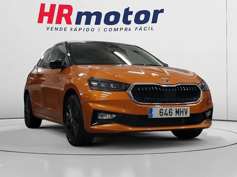 Gris Usado 2022 Skoda Fabia Style Utilitario | 17.750 € (Un poco caro) - Imagen 1/4