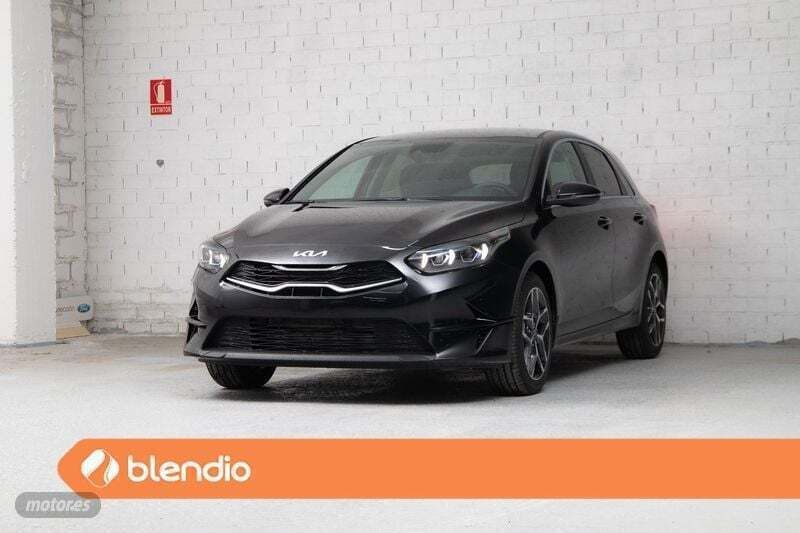 Negro Nuevo 2025 Kia Ceed Berlina | 28.790 € (Un poco caro) - Imagen 1/4