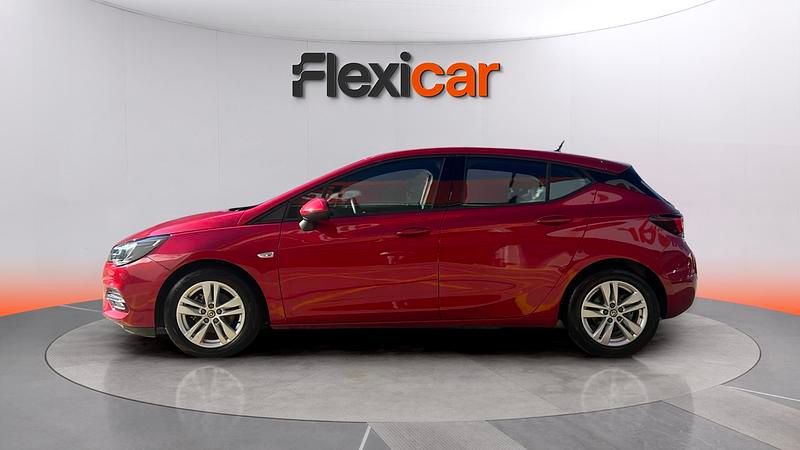 Usado Opel Astra Business Elegance 131 CV (96 kW) 2020 Rojo Familiar