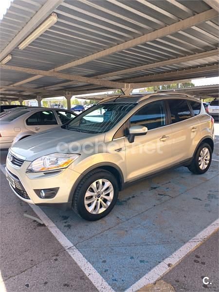 Usado Ford Kuga Titanium 136 CV (100 kW) 2010 Beige SUV
