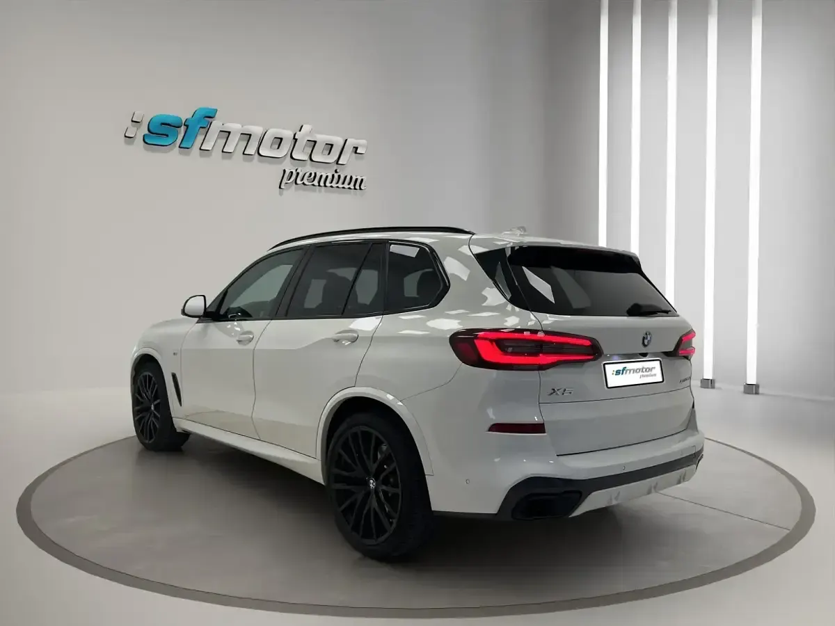 Usado BMW X5 Comfort Edition 286 CV (210 kW) 2021 Blanco SUV