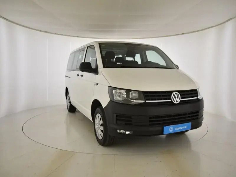 Blanco Usado 2018 VW Caravelle Trendline Monovolumen | 29.990 € (Precio justo) - Imagen 1/4