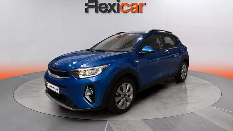 Usado Kia Stonic 101 CV (74 kW) 2022 Azul SUV