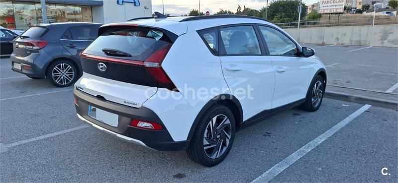 Usado Hyundai Bayon 84 CV (61 kW) 2022 Blanco SUV