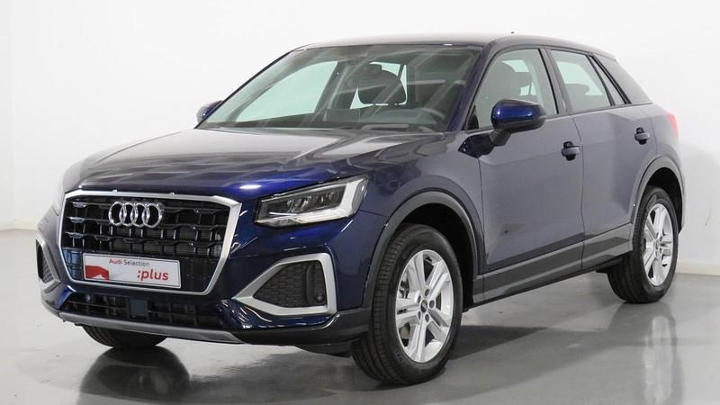 Azul navarra (metalizado) Usado 2022 Audi Q2 Advanced Plus SUV | 29.400 € (Un poco caro) - Imagen 1/4