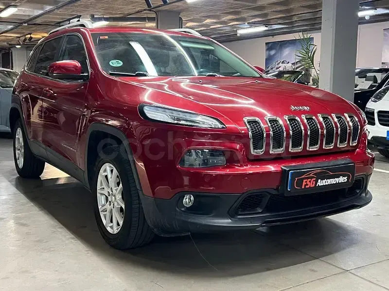 Usado Jeep Cherokee Longitude 140 CV (102 kW) 2014 Granate SUV
