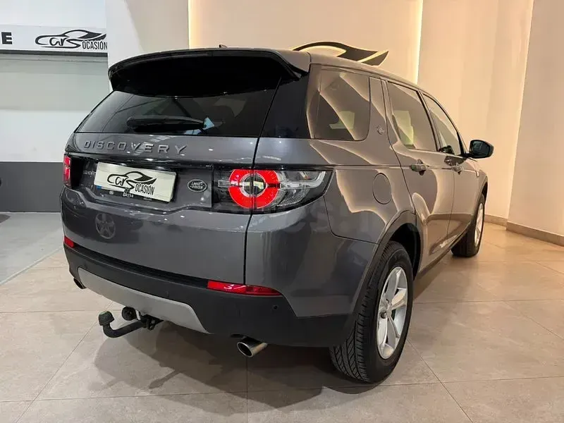 Usado Land Rover Discovery Sport HSE 150 CV (110 kW) 2016 Gris / plata SUV