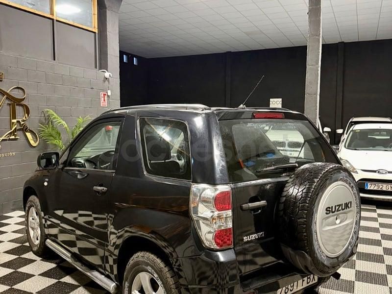 Usado Suzuki Grand Vitara 129 CV (94 kW) 2007 Negro SUV