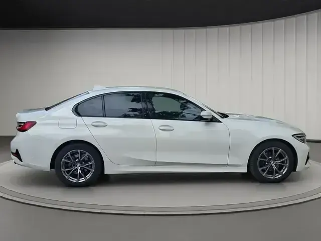 Begagnad BMW 318 Executive 150 HK (110 kW) 2020 Vit Sedan