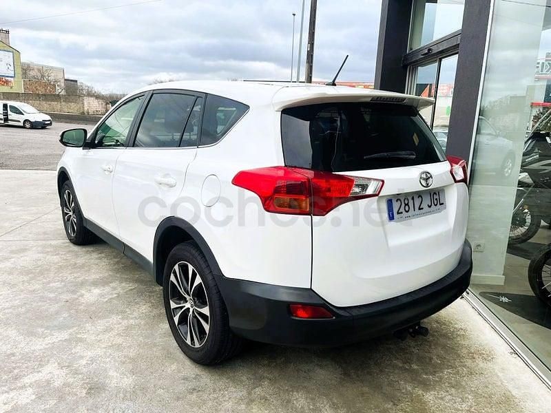 Usado Toyota RAV4 Advance 124 CV (91 kW) 2015 Blanco SUV