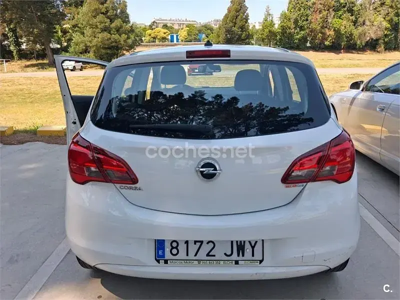 Usado Opel Corsa Selective 90 CV (66 kW) 2017 Blanco Utilitario