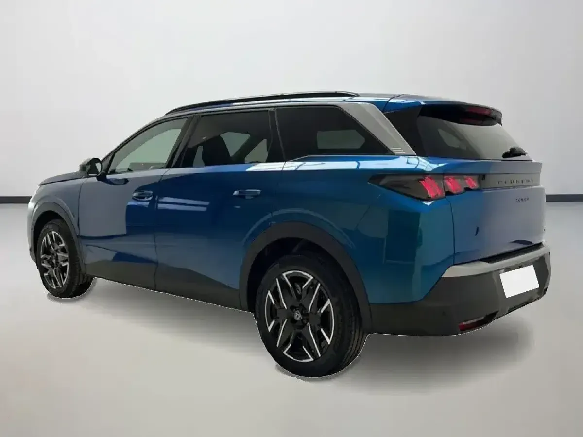 Nuevo Peugeot 5008 Allure 145 CV (106 kW) 2025 Gris Monovolumen