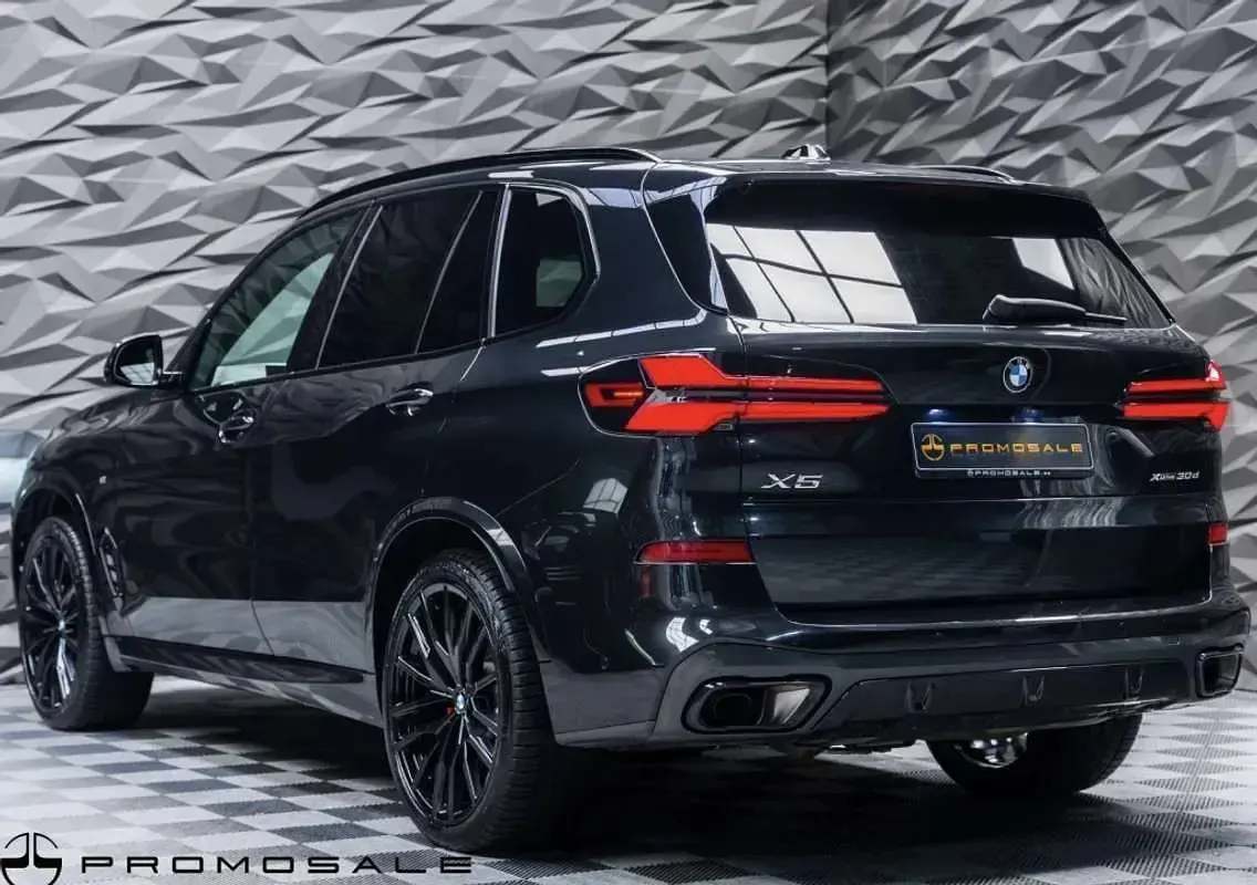 Usado BMW X5 M Sport 298 CV (219 kW) 2024 Negro SUV