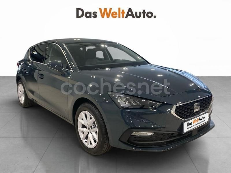 Azul Nuevo 2025 Seat Leon Style Berlina | 24.500 € (Precio justo) - Imagen 1/4